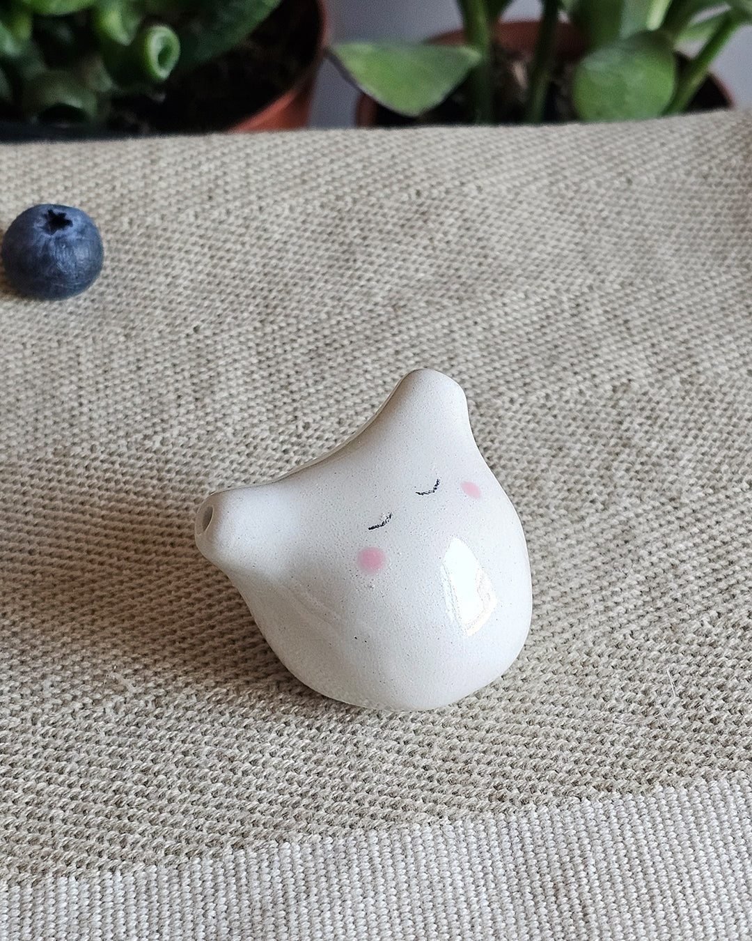 Cuore in ceramica bianca modellato a mano, serie Organi Wasetti