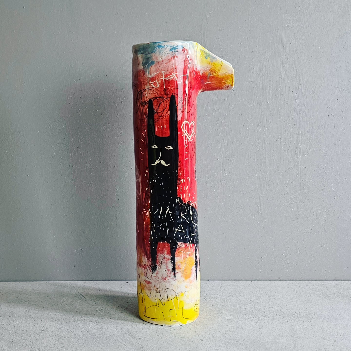 Brocca-vaso VADO IN CIELO in ceramica bianca, decorata a mano